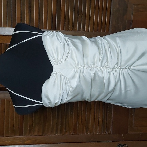 House of CB Ivory Ruched Midi Dress Sz L - Picture 7 of 16